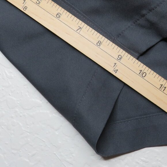 PGA Tour* Men's 1.5" Belt Loop Multipocketed Charcoal Gray Golf Shorts~ Size 40W - Picture 8 of 10